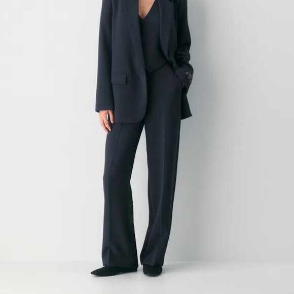 Aritzia Pants - NWT Aritzia The Limitless Pant - Crepette - Dark Night Navy 10